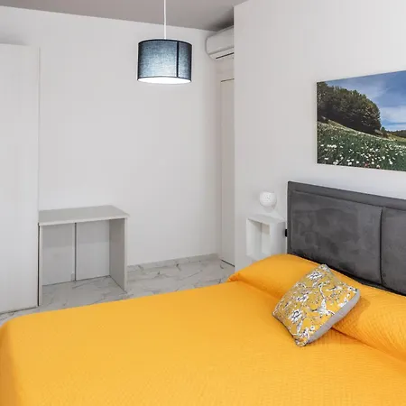 Con Piscina E Giardino Lägenhet SantʼAgata di Militello