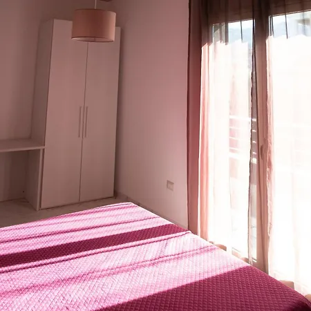 Con Piscina E Giardino * SantʼAgata di Militello