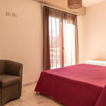 Lägenhet Con Piscina E Giardino