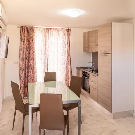 Con Piscina E Giardino * SantʼAgata di Militello