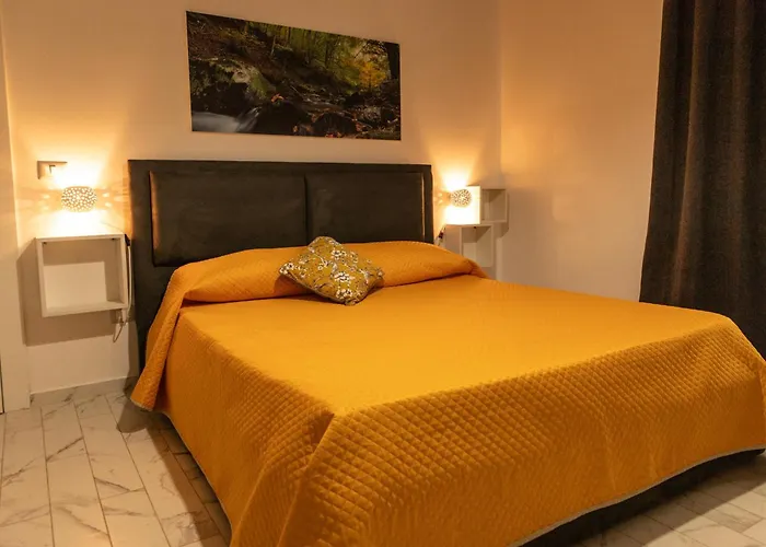 Con Piscina E Giardino SantʼAgata di Militello