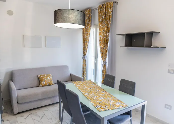 Appartamento Con Piscina E Giardino SantʼAgata di Militello