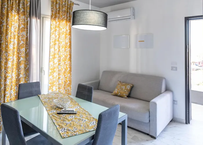 Appartamento Con Piscina E Giardino