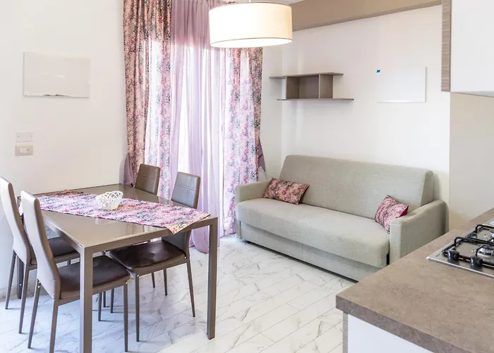 Appartamento Con Piscina E Giardino