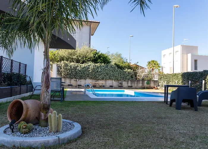 Con Piscina E Giardino Appartamento *