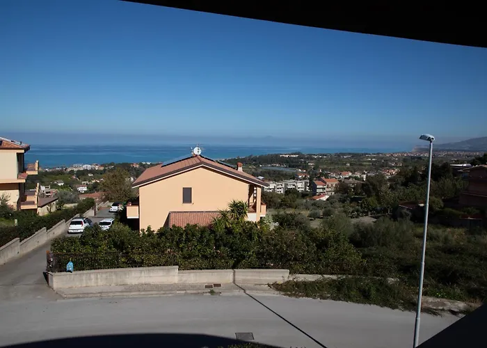 Con Piscina E Giardino SantʼAgata di Militello